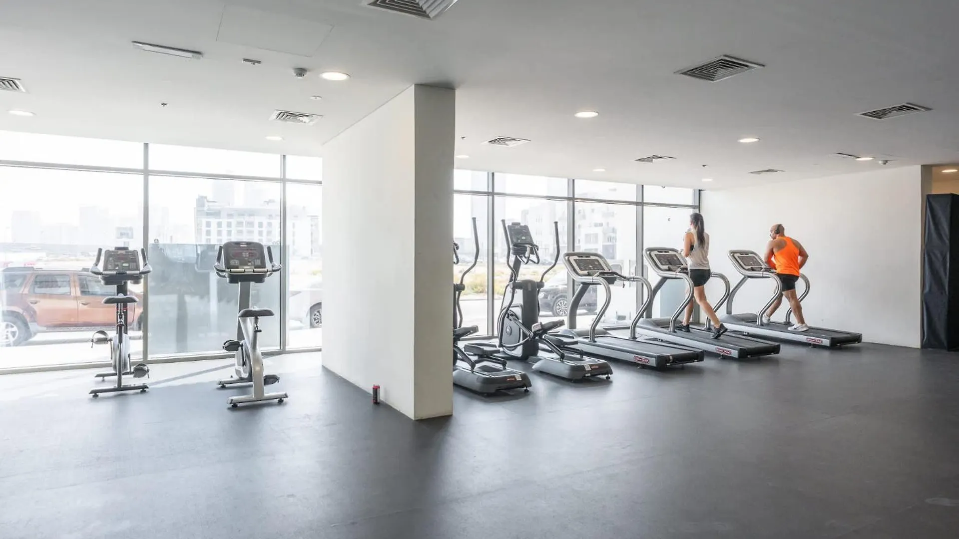 An Eye-Captivating Studio In Living Garden 2 Dubai